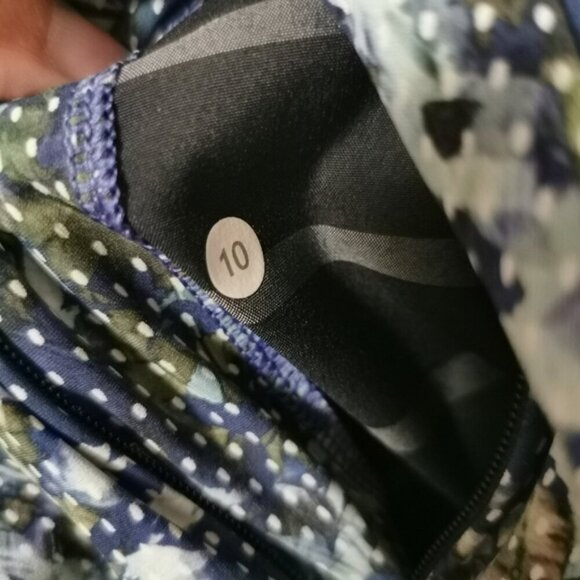 Lululemon Pleated Floral Printing Skirt Size 10 - Picture 8 of 8